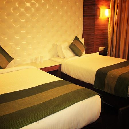 Hotel Ivory 32 New Delhi Ngoại thất bức ảnh