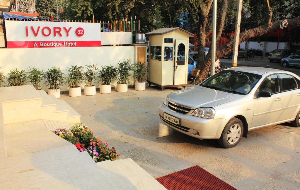 Hotel Ivory 32 New Delhi Ngoại thất bức ảnh