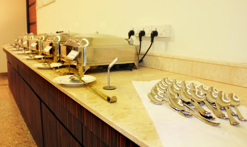Hotel Ivory 32 New Delhi Ngoại thất bức ảnh